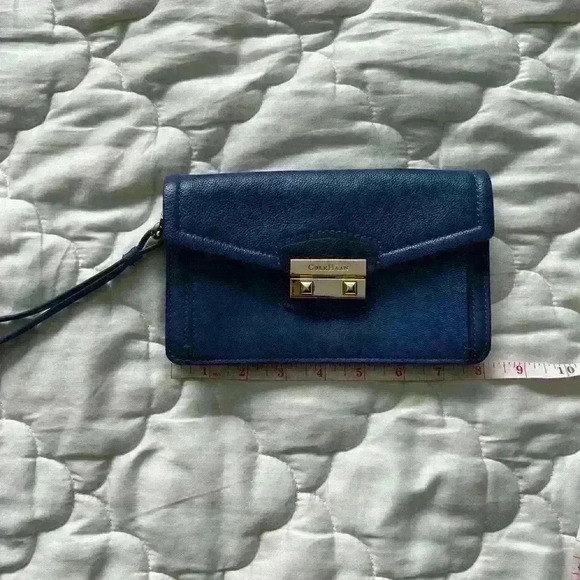 Cole Haan  Women’s Clutch -dark blue - Picture 2 of 10
